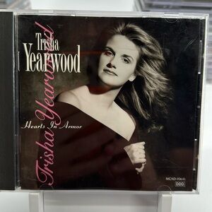 Trisha Yearwood - Hearts In Armor on CD